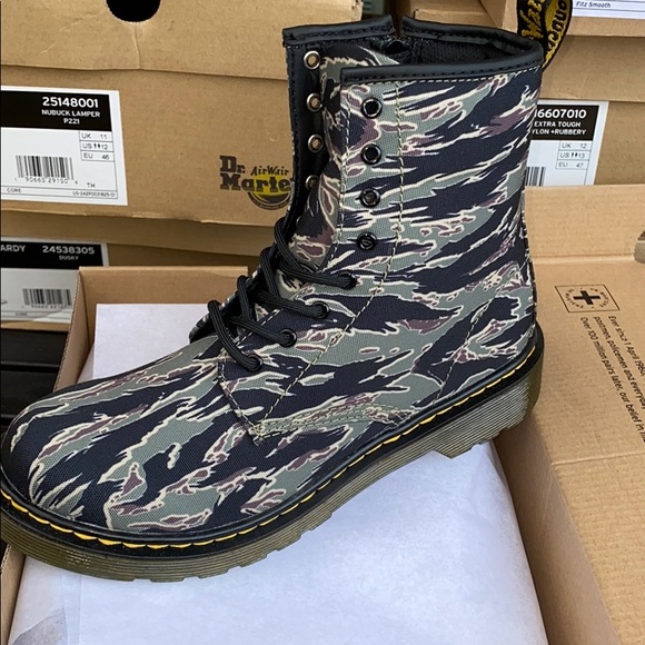 🔥Dr. Martens Green Camo 1460 Boots NWT - Picture 6 of 10